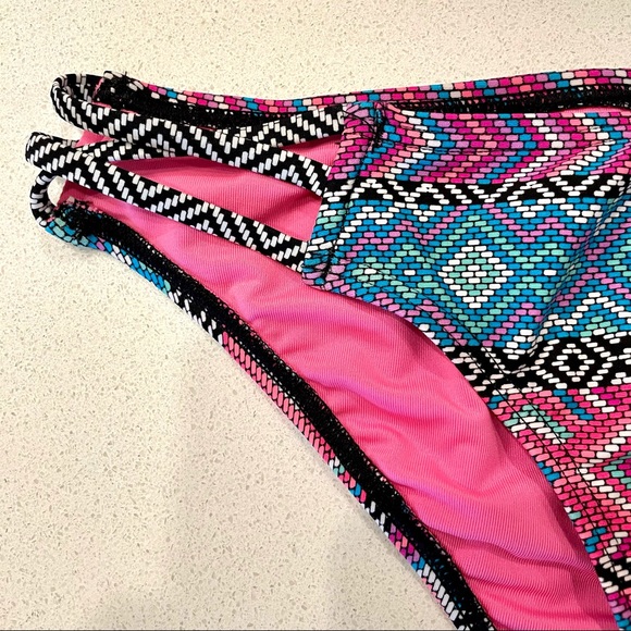 Sundazed Bikini Bottoms Pink and colorful pattern! - Picture 2 of 3